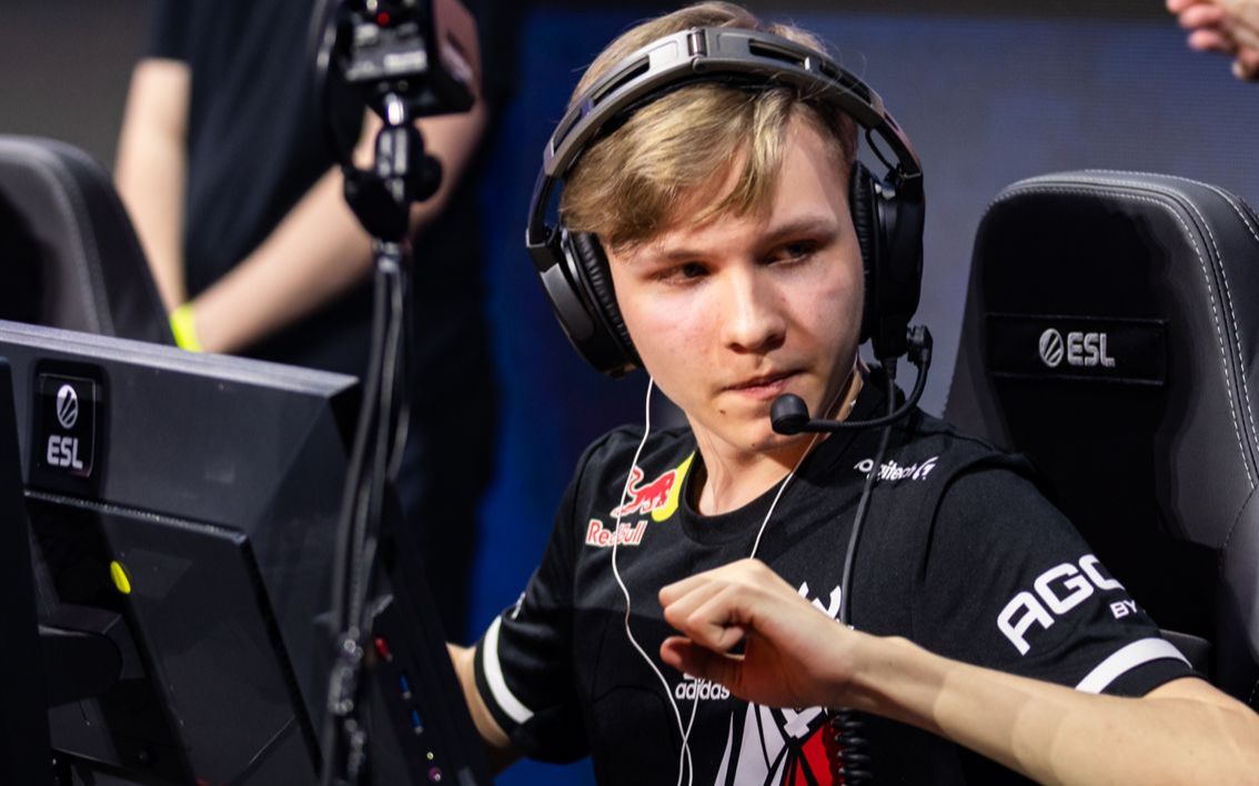 T1 击败 Invictus Gaming 晋级 2025 年全球总决赛小组赛